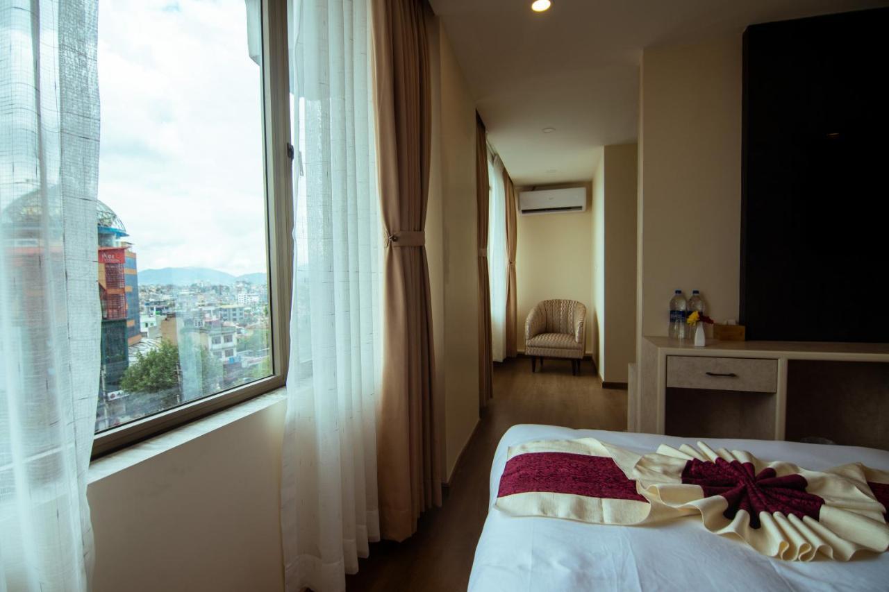 Hotel Black Diamond - Transit Point Inside Hotel Katmandu Dış mekan fotoğraf